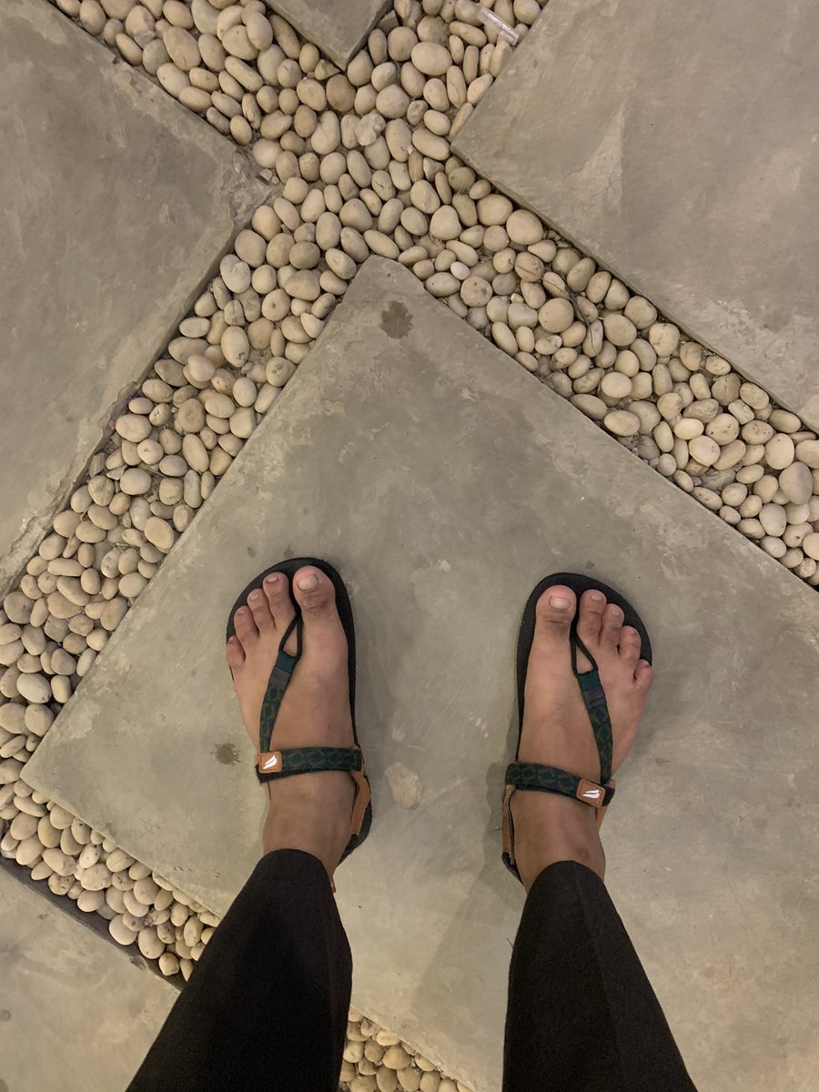 ShofwanMuis's tweet image. Pakai sendal barefoot Pyopp Fledge, pak Gub.
Gak bikin sakit kaki, badan pinggang gak pegel, berasa nyeker setiap hari, tapi kaki aman dari kena batu ataupun duri.