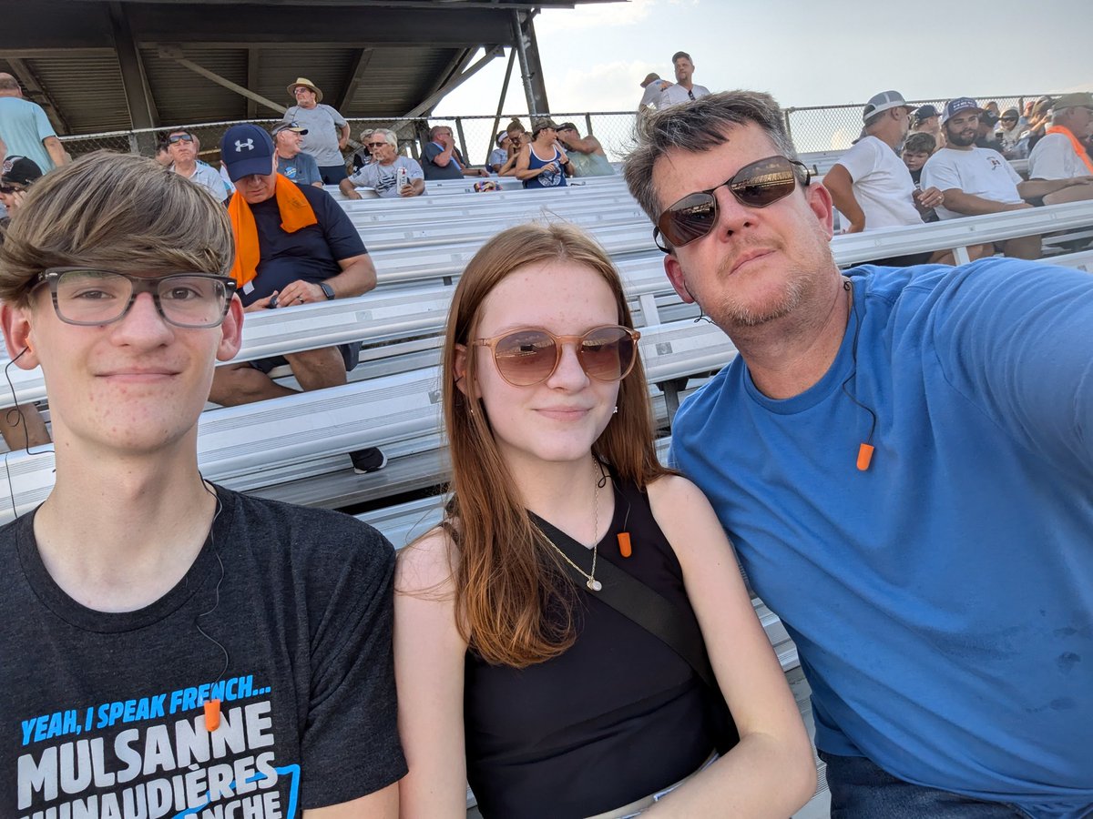 aaroneking's tweet photo. Thanks @VetTix we had an awesome time going to our first drag race. https://t.co/UAAd2C5G5o