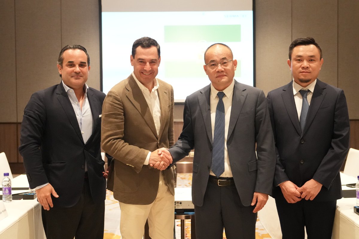 Juanma Moreno (@juanma_moreno) on Twitter photo ¡Sumamos otra gran noticia desde China! Sermatec, empresa líder en fabricación de almacenamiento de energías renovables, invertirá 60M en #Andalucía.
Su central dará servicio al mundo desde Málaga con una planta pionera en España.
Generará 300 empleos altamente cualificados. ¡Sumamos otra gran noticia desde China! Sermatec, empresa líder en fabricación de almacenamiento de energías renovables, invertirá 60M en #Andalucía.
Su central dará servicio al mundo desde Málaga con una planta pionera en España.
Generará 300 empleos altamente cualificados.
