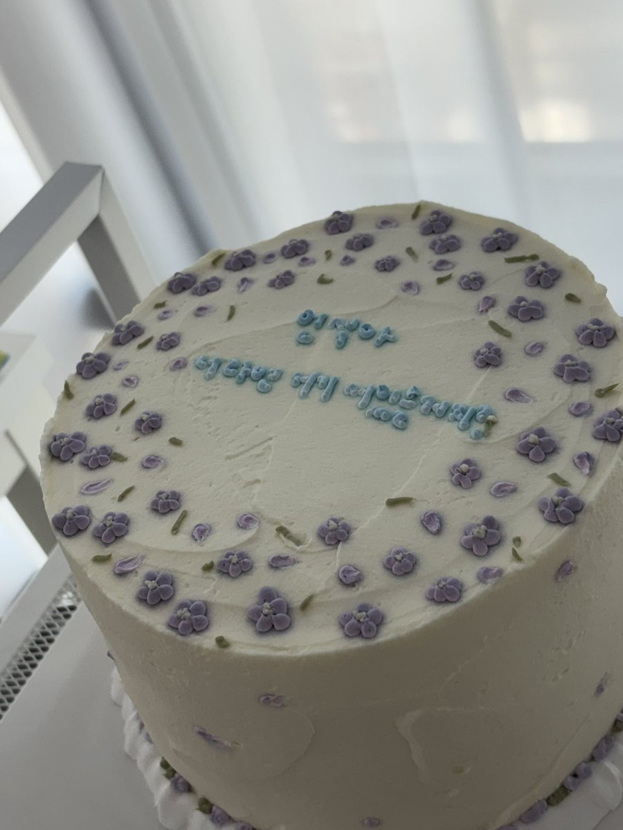 kimohpen_'s tweet photo. 둘이 결혼했다고요💙💜

@inshin3212_ 
 #그렇게_유난을_떨더니_너희도_결국_결혼했구나 https://t.co/t3sxdxJqKD