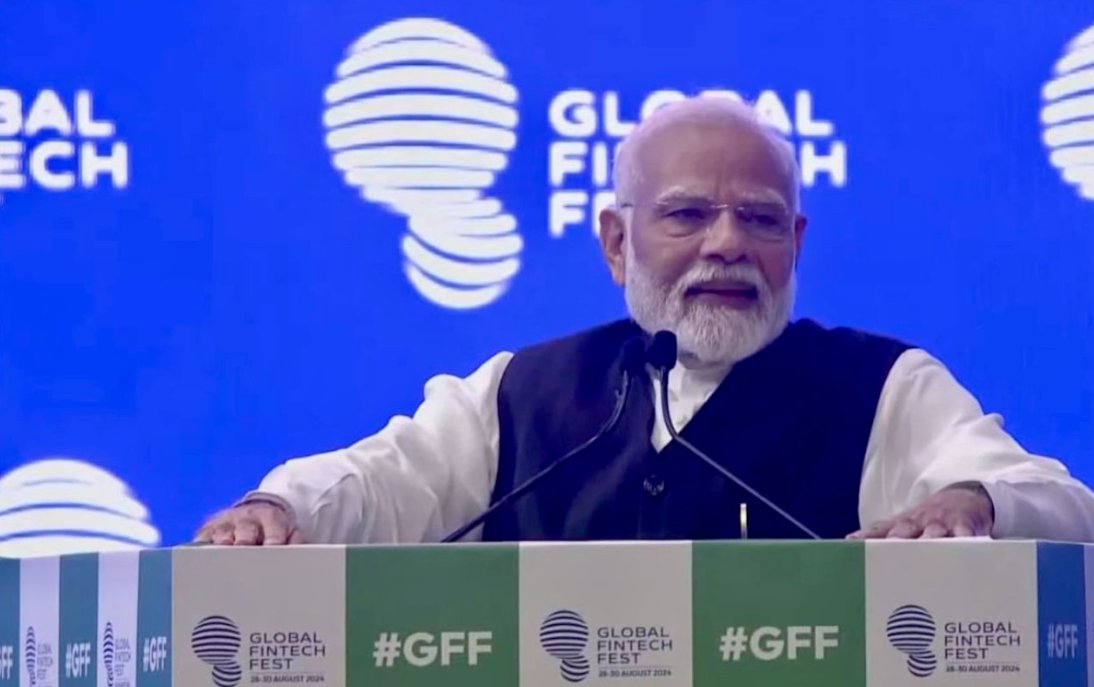 nehanagarr's tweet photo. Honoured to have delivered a session at Global Fin Fest India 2024! ✨

Listening to PM Modi's inspiring speech about India's growing role in global finance was a highlight of the day. https://t.co/8MkHmheO8c
