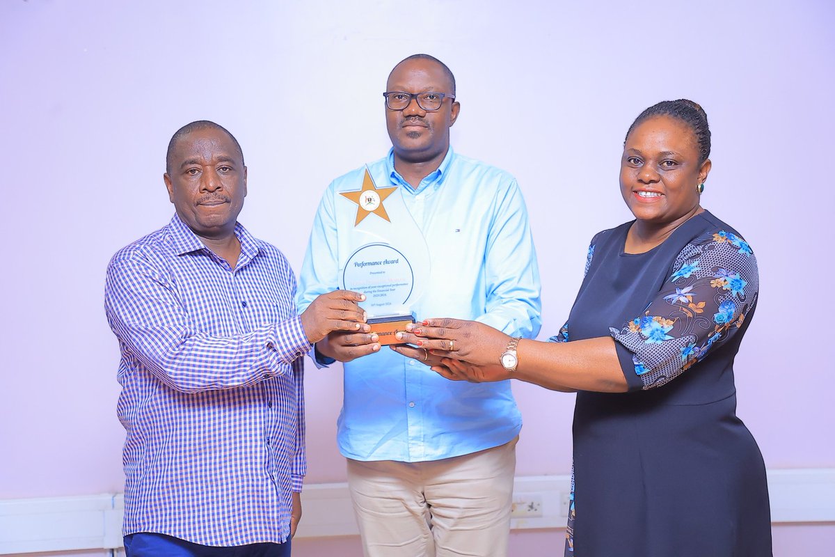 UgEmbassySA's tweet photo. The Uganda High Commission in Pretoria has received the Missions Innovative Award 2023/24 at the #AmbassadorsConference in Jinja.
Special appreciation to our Head of Mission, Amb. Paul Amoru, and the entire Pretoria team for their outstanding efforts and job well done. Congratulations to the Uganda Consulate in Mombasa for being named the Best Performing Mission, along with Abu Dhabi (1st runners-up) and Geneva Mission (2nd runners-up)! These accolades reinforce our commitment to promoting Uganda's interests on the global stage.