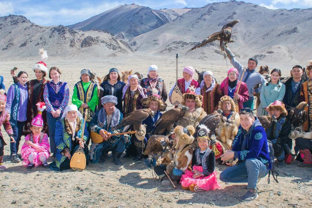 indy_guide_com's tweet photo. Experience the best of both worlds: authentic local experiences and easy, customized travel planning with Indy Guide. 🌟 #LocalExpertise #FlexiblePlanning #SeamlessTravel #IndyGuide #Travel #Local #Mongolia #CentralAsia #EaegleFestival https://t.co/uTvU2qvEyP
