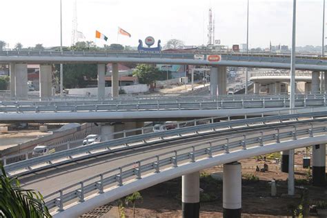 HumanityPurpose's tweet photo. #Infrastructures
Ouverture de la seconde phase de l'échangeur #Solibra à #Abidjan (#CotedIvoire).
Les autres attendent quoi pour développer l'Afroque Centrale comme ça...: #Cameroun, #Tchad, #RCA, #Congo #Gabon, #GuinéeÉquatoriale. https://t.co/3sCbQnhOHj