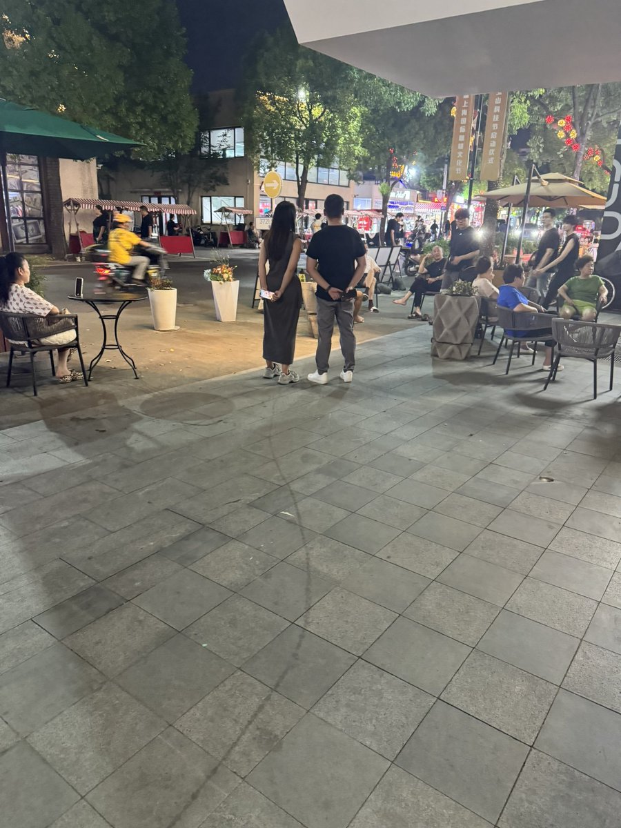 魔都夫妻 Couple in Shanghai tweet media