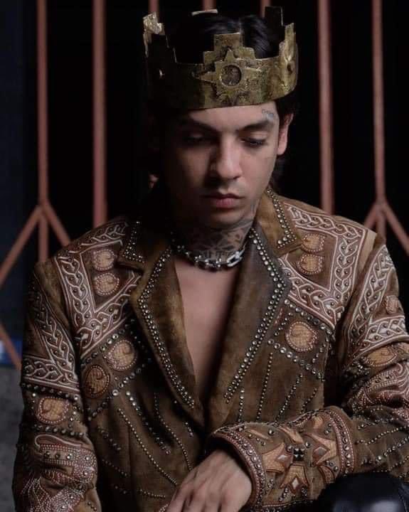 NatanaelCan0's tweet photo. Yo saliendo del burguer king 👑 https://t.co/BdEnmg4e2x