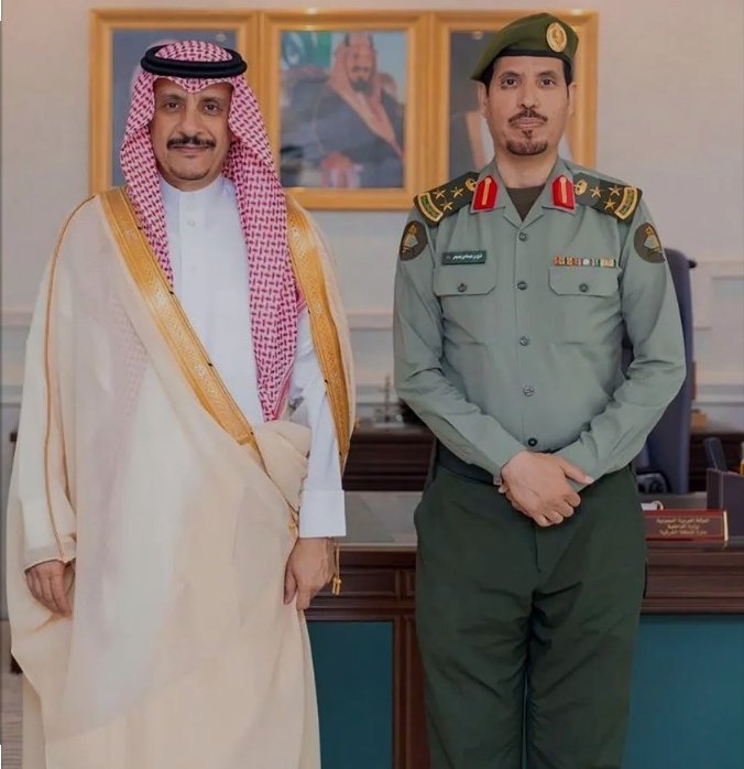 نبارك لسعادة العميد ركن شري بن جهجاه بن بصيص 
تكليفه مديرا لجوزات حفر الباطن.
وفقك الله لخدمة الدين والمليك والوطن