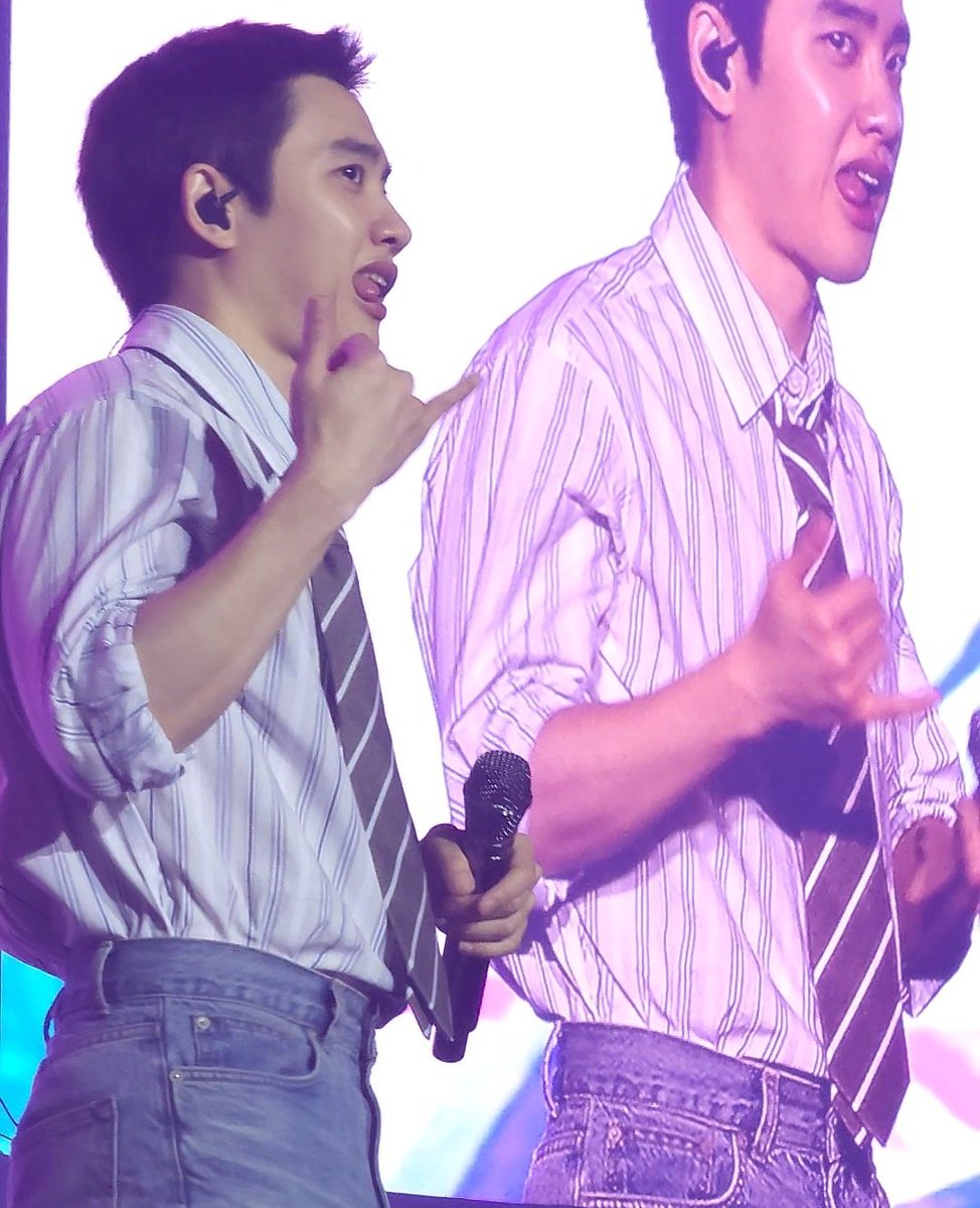 zhoumara_622's tweet photo. 20240831 #DOHKYUNGSOO doing eyyyyy 🤣🤣🤣🤙🤙🤙 no watermark you're welcome 🤣🤣🤣

#BLOOMinManilaD1
#BLOOM_in_MANILA
#FANCONCERT_BLOOM https://t.co/JnOkWXWIhJ