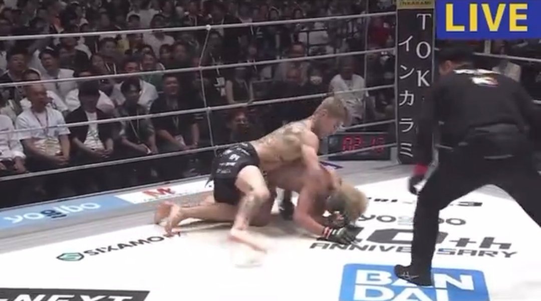 iarya_n's tweet image. 本当にUFC行って活躍してほしかった。
この失敗は許されない。残念です。

#平本蓮 #ちくび #お乳首蓮 #朝倉未来
#CommunityVoice