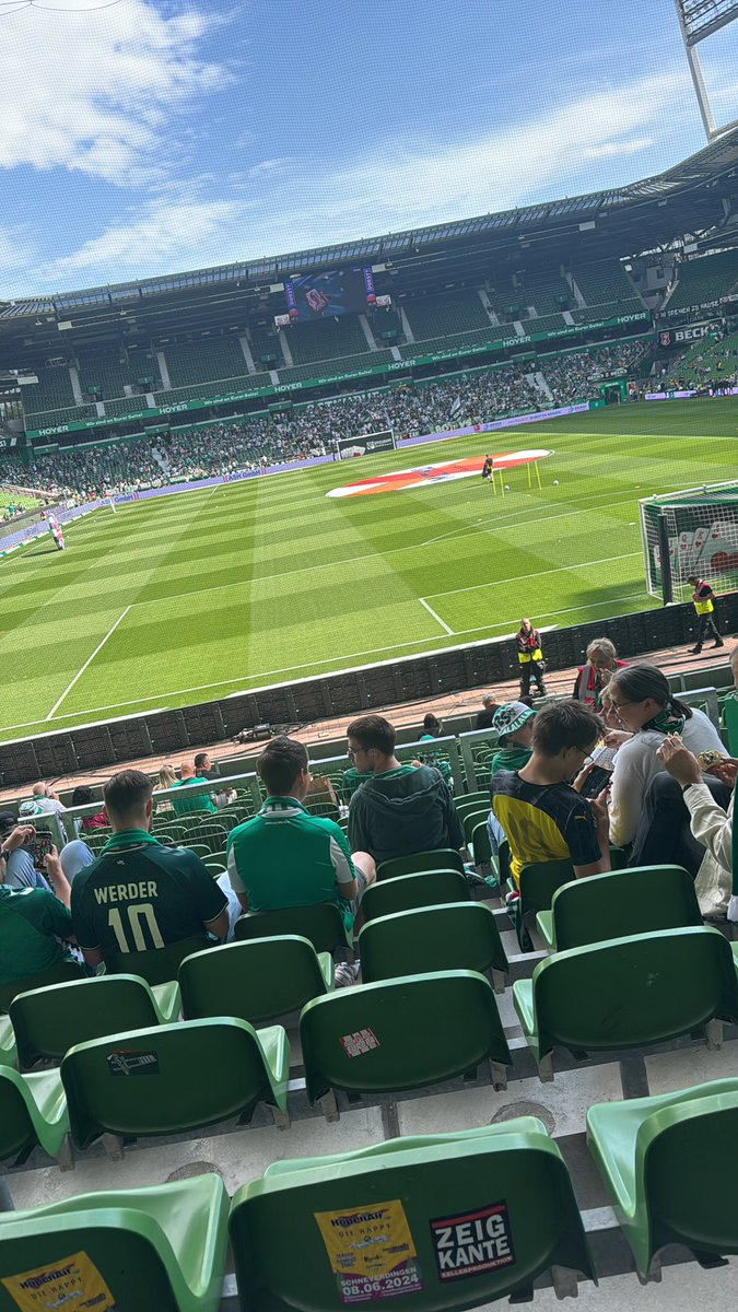 BeastArmy99's tweet photo. @bvb96fan Moin https://t.co/G6WXi7CoBI