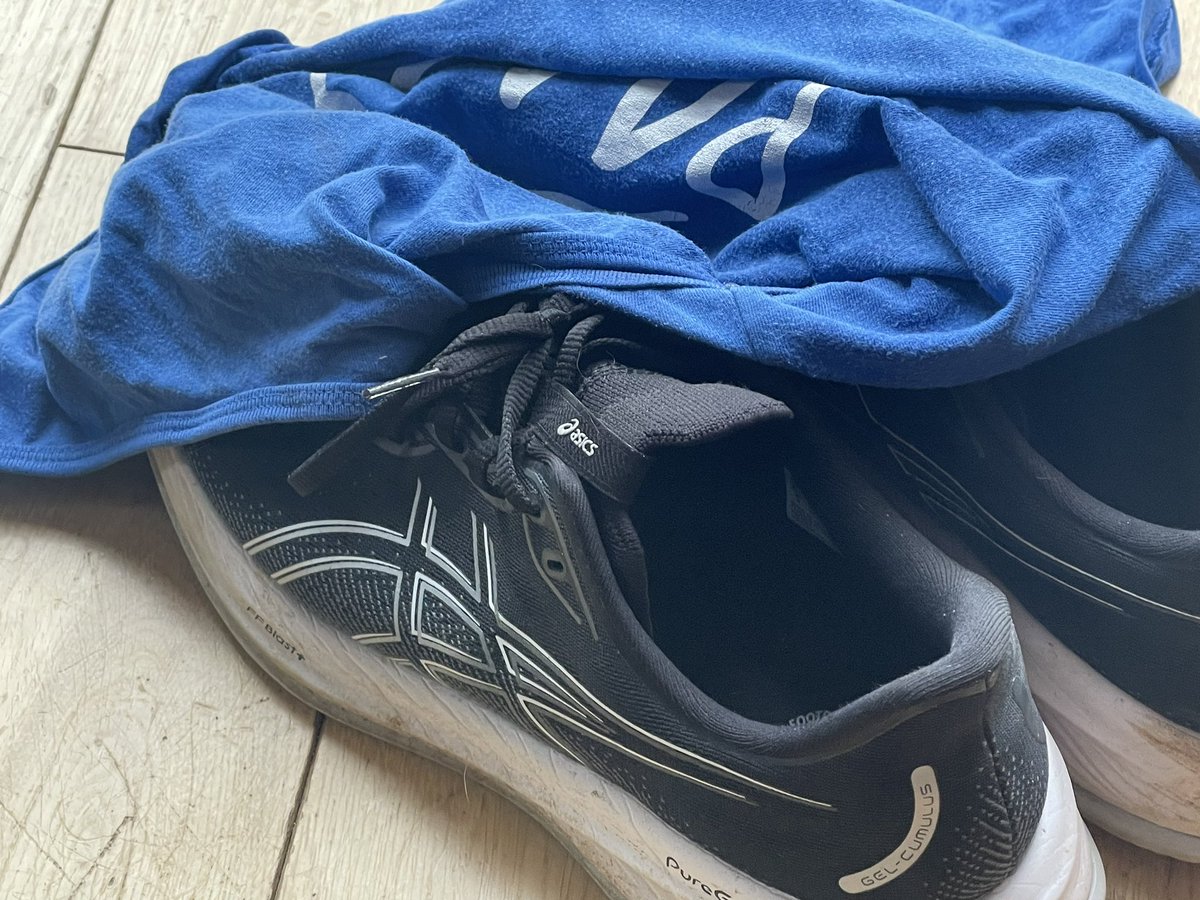 When you are down and out, pop your trainers on and get out :) 

Inspired by a few #nhs1000miles shares this morning 💪💪💪 thanks all