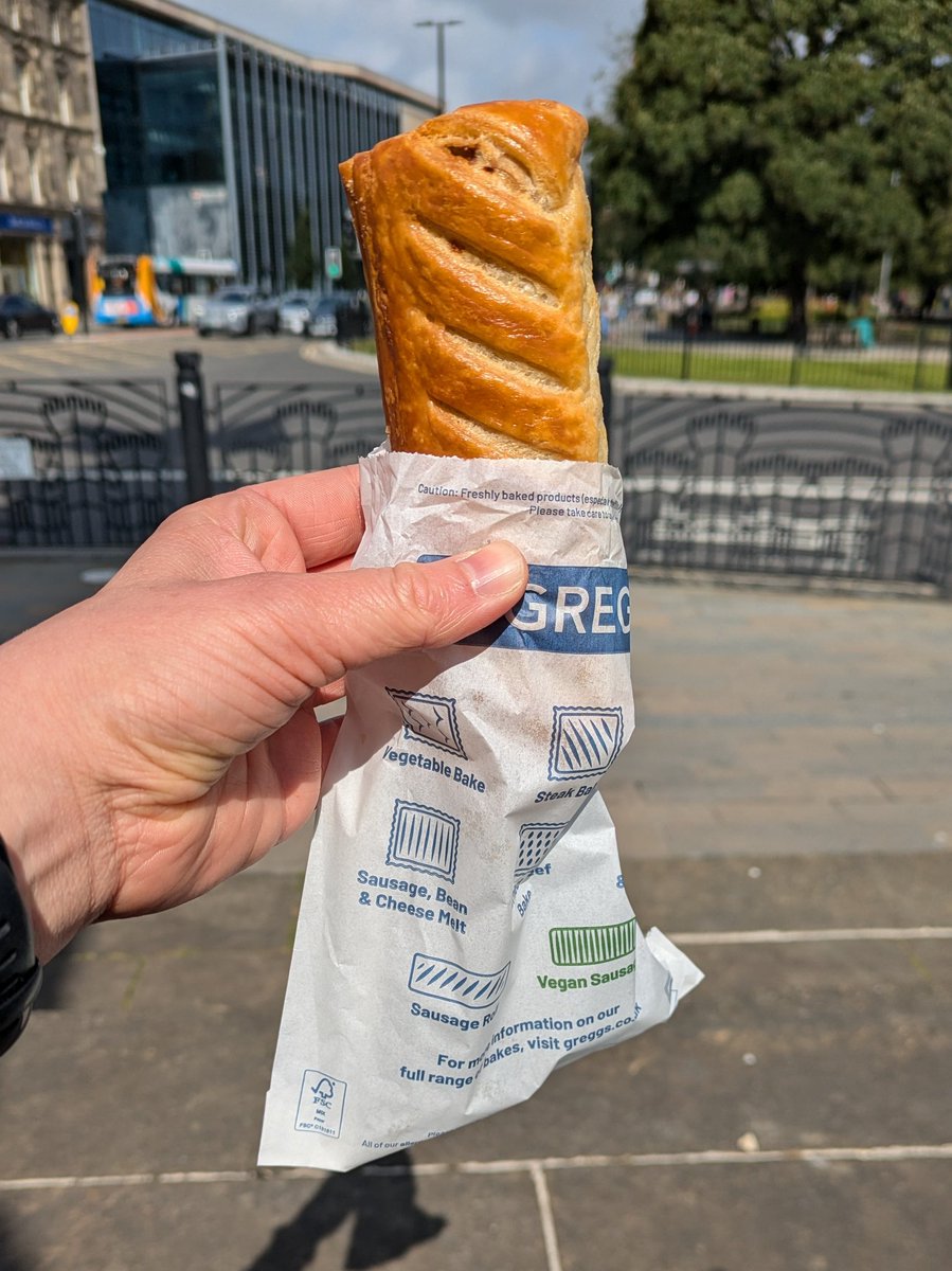 Beautiful. A hot sausage roll on a nice day in the centre of toon ❤️

#greggs