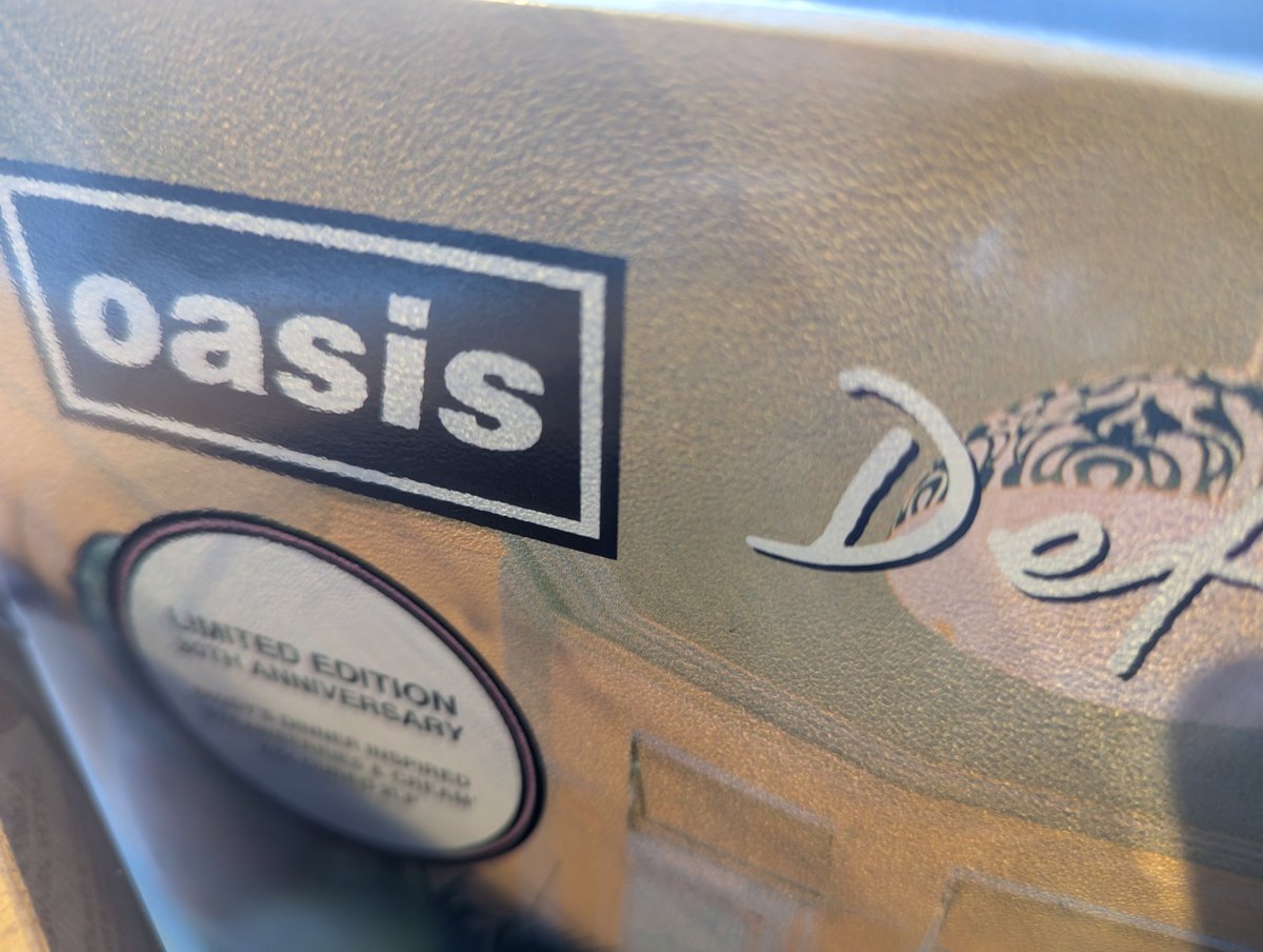 No ticket but gained a bit of vinyl..

#oasis2025