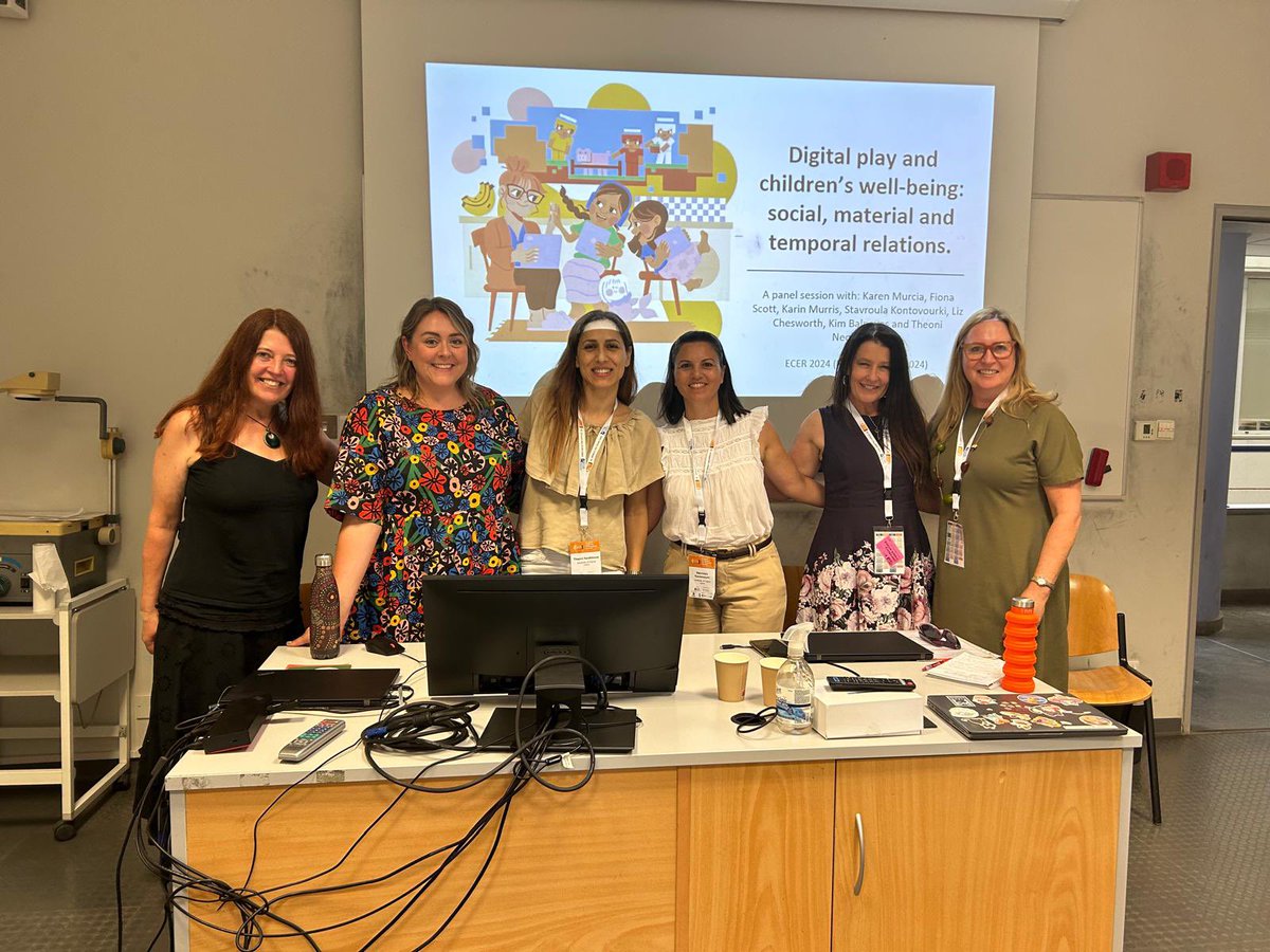 Fiona Scott tweet media