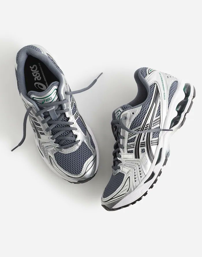 SOLELINKS's tweet photo. Ad: ASICS Gel-Kayano 14 ‘Cream/Black’ &amp; ‘Metropolis/Jasper Green’ pre-order restocked on Madewell => https://t.co/Ivy3Pc1sNB https://t.co/Zy04qEarky
