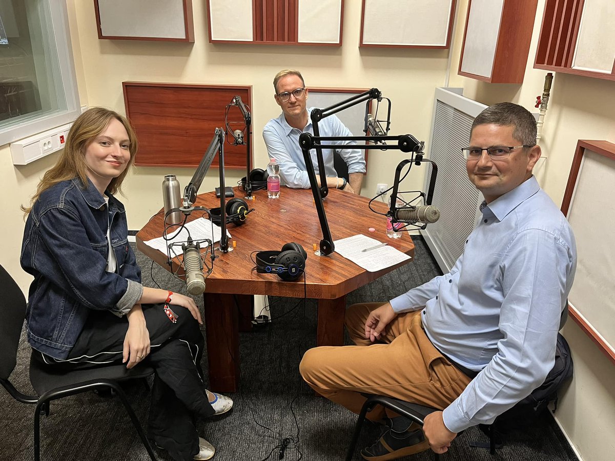 Klubradio interview on the crisis of the Hungarian left with <a href="/Pol_SolutionsHU/">Policy Solutions</a> director <a href="/BiroNagyAndras/">András Bíró-Nagy</a> and political advisor <a href="/schultz_noraa/">Nóra Schultz</a>, hosted by Jelen weekly's editor-in-chief <a href="/laknerz/">Zoltan Lakner</a>. Listen here: klubradio.hu/archivum/szaba…