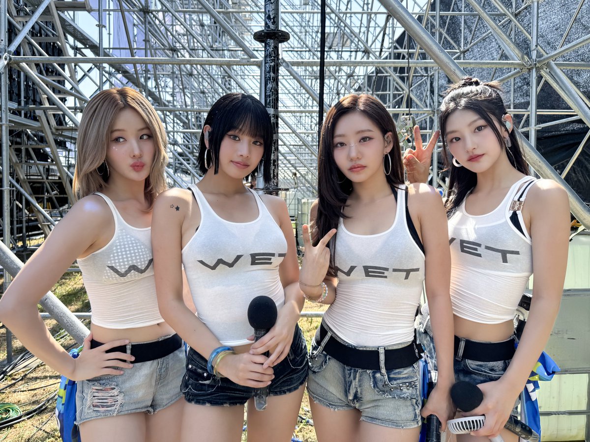 [📸] 240831 WATERBOMB YEOSU 2024 무대 완료💦

마지막 워터밤 무대까지 함께해 준 KISSY! 감사합니다❤️‍🔥

#KISSOFLIFE #키스오브라이프 #KIOF 
#WATERBOMB #WATERBOMBYEOSU #워터밤