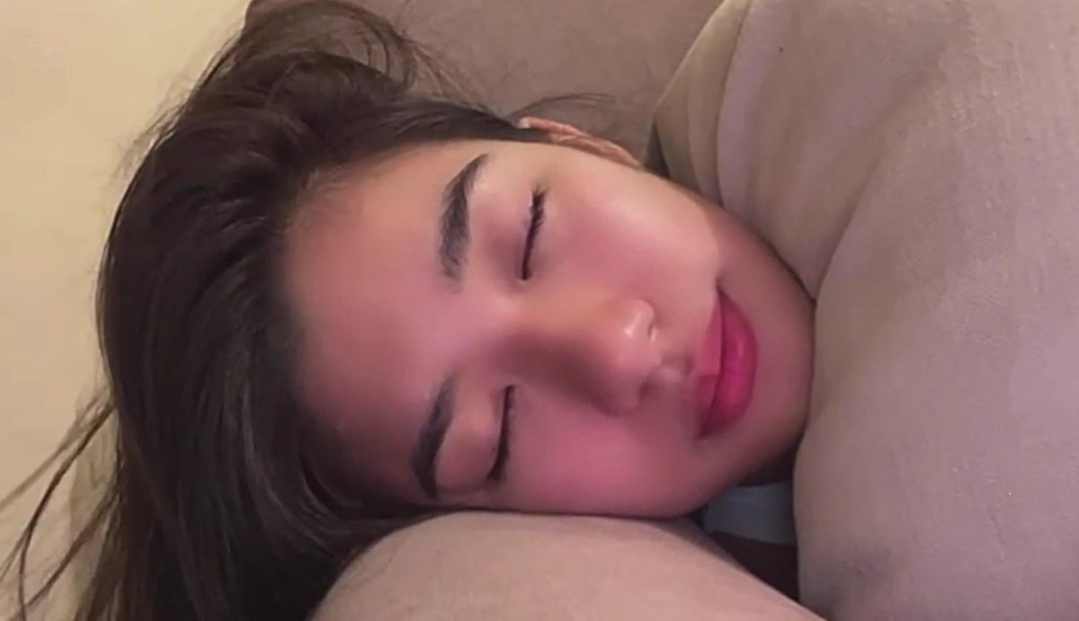 the fur baby                    the fur mom 🥹