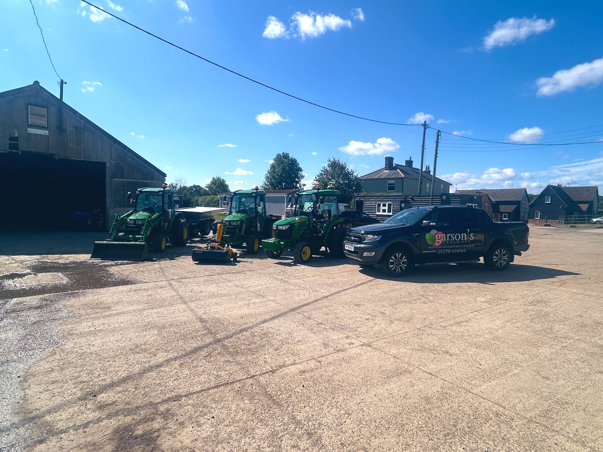 LtdGarson's tweet image. The end of the week and it was And new machines day yesterday we have decided boost our fleet with a new 4066r with the new g5 green ⭐️ a new shock wave also a new gravel bender and infinity cut 34” mower  thank to @Tuckwells_Rob  and the team @TuckwellGroup