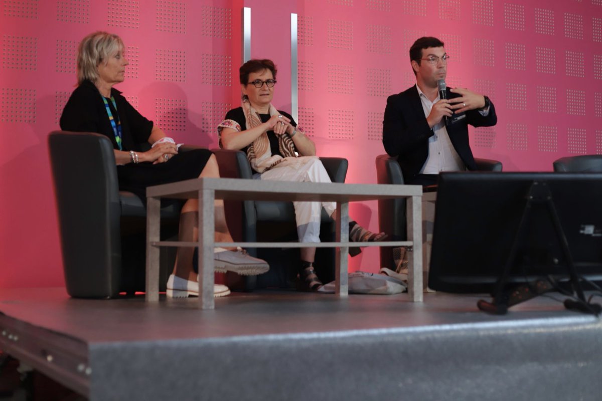 #Carrefourdescollectivités

2e atelier de la journée, parrainé par <a href="/ugap_GrandEst/">UGAP Grand Est</a> : l'Éducation nationale propose son programme de rentrée