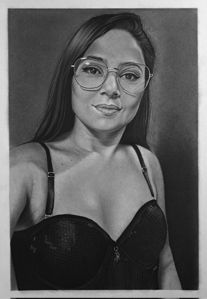 thevimalart's tweet photo. Pencil Drawing on Paper
30X42 cm
25 hours
#art #artist #drawing #brasil #beautiful #artgallery #photo #design #sunday #Moni #euteamo #beautiful #makeup #graphicdesign #brazil_repost #art_workspace #smile #likeforlikes #followforfollowback #instagram https://t.co/qmbUpcAcoM