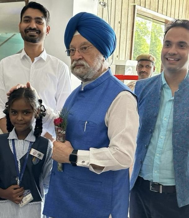 Hardeep Singh Puri tweet media