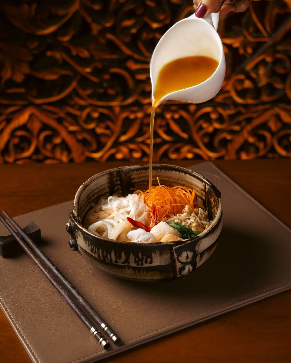 PresidentMumbai's tweet image. Indulge in the bold, authentic flavours of Thailand at Thai Pavilion, where every dish is a journey to the heart of Thai cuisine!

For details and reservations, call 022 6665 0808.

#NotJustAnotherHotel #namedcollection #ExperienceSeekers #PresidentHotel #SeleQtionsHotel #Mumbai