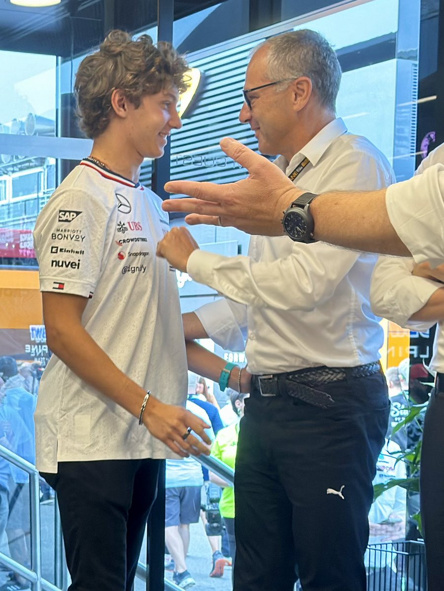 Mariana Becker tweet media