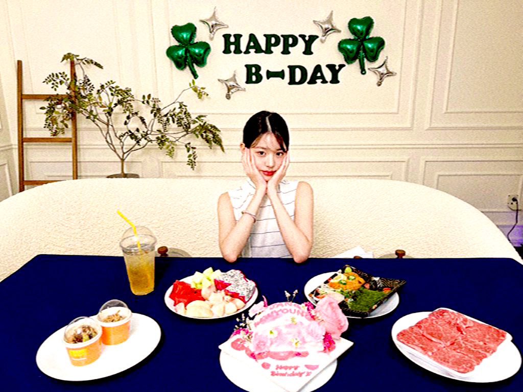 wonynie's tweet photo. ◞︵⃨ 원영이 생일파티 ☘️ ◌   ̷ thank you so much to all my 𝗗𝗜𝗩𝗘𝘀 who attended my birthday party earlier! your presence made the celebration truly special, and i hope you all had an amazing time. ❀ ⃨۪۪̃۟ ◍ https://t.co/TyzbCsBabn