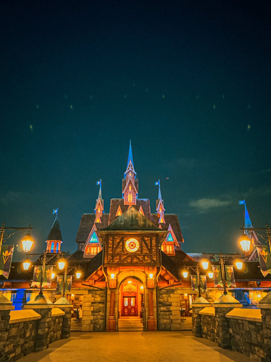 nkskst's tweet photo. #fantasysprings
 夜の景色はとても綺麗でした

 #写真が好きな人と繋がりたい #カメラ好きな人と繋がりたい #ファインダー越しの私の世界 #写真で奏でる私の世界 https://t.co/U54P12zOsh