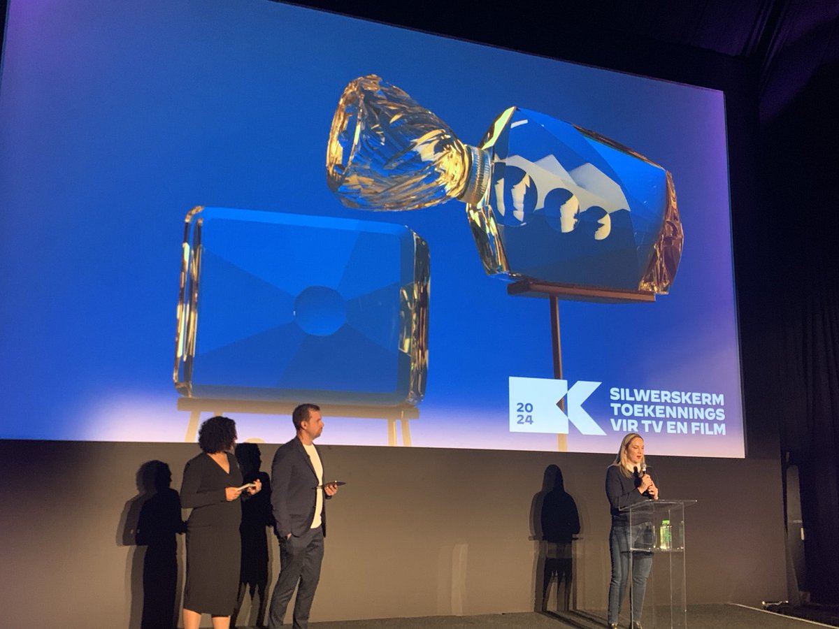 “kreatiwiteit vat waagmoed” luister na Nicola van Niekerk vanmiddag op Naweek Aktueel ⁦<a href="/zarsg/">RSG 100-104FM</a>⁩ om te hoor hoe sy praat oor die toekoms van Afrikaanse inhoud ⁦<a href="/SilwerskermFees/">Silwerskermfees</a>⁩ ⁦<a href="/bioskoopfilms/">Bioskoop</a>⁩ ⁦<a href="/SuzaanKeyter/">Suzaan Keyter</a>⁩