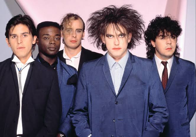 The Cure, 2008'den bu yana ilk kez  yeni şarkılarını içerecek olan  "Novembre: "Live in France 2022" albümünü duyurdu.