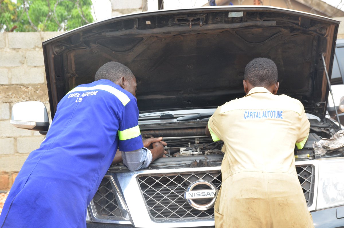 CapitalAutotune's tweet photo. Bring your vehicle through for our expert weekend car service. From oil changes to diagnostics, our team's got you covered.Don't miss out! Schedule your appointment today and hit the road with confidence. #WeekendCarService #CarCare #AutoRepair #BookNow" https://t.co/JkP7PlPHtX