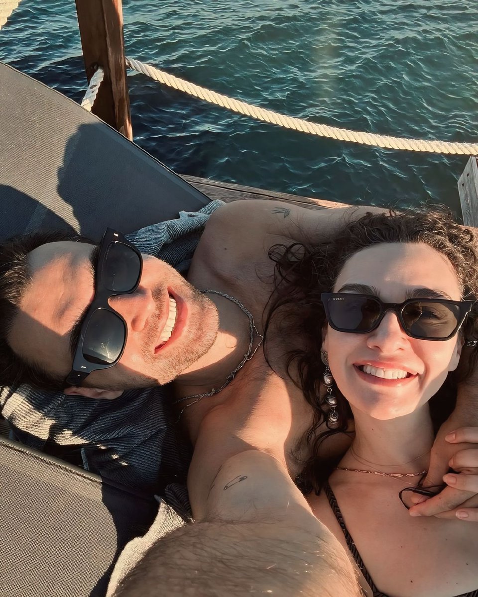 queen_birce's tweet photo. My heart🥲🫀

#BirceAkalay #HakanKurtaş https://t.co/waw0I2dhyu