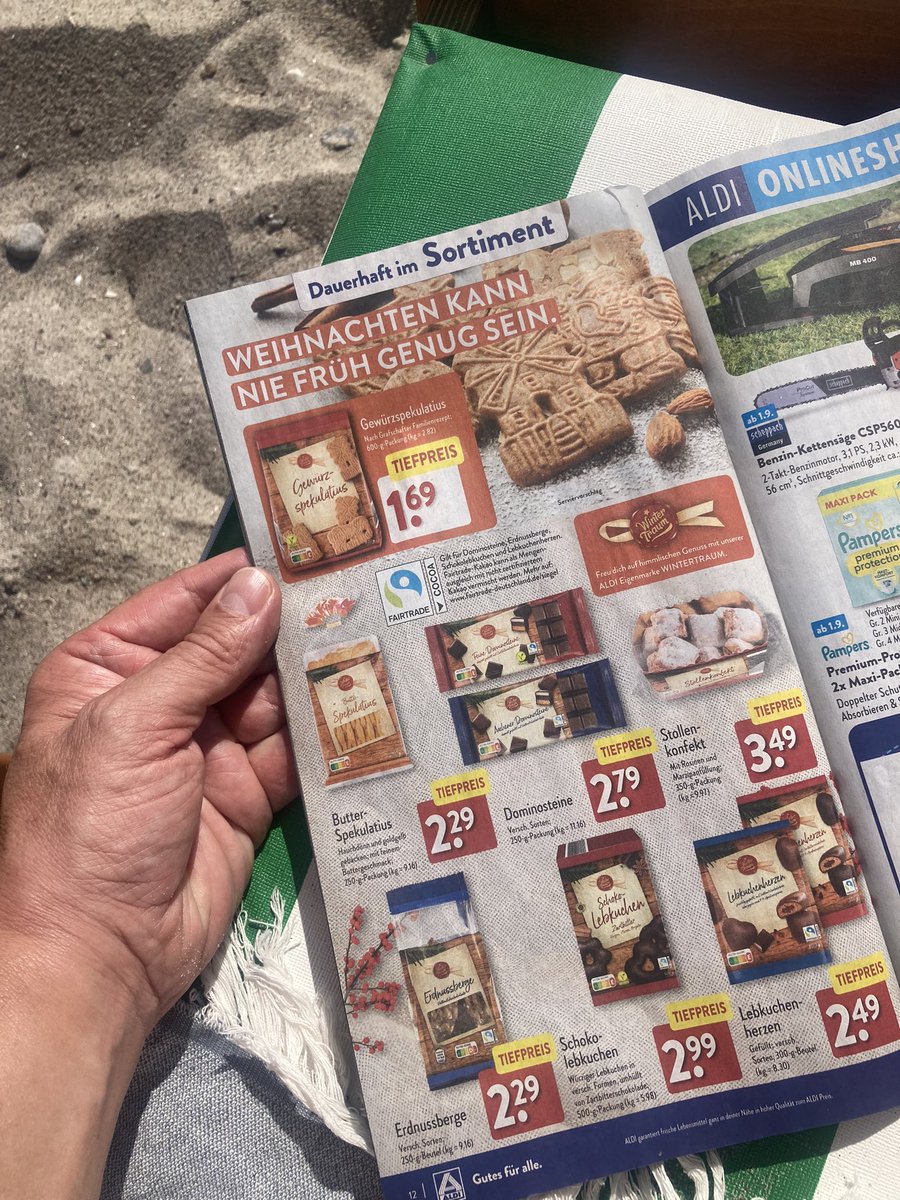 Oschn's tweet image. Grüße aus dem Strandkorb. Montag sind dann ja auch die Sommerferien vorbei. Nur noch 116 Tage bis Weihnachten.