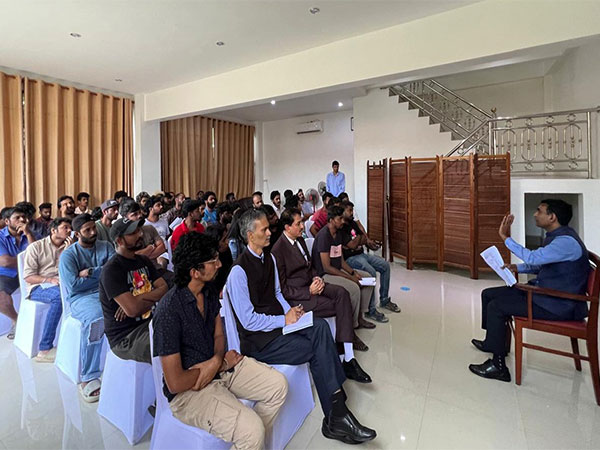 ani_digital's tweet photo. Indian Embassy in Laos rescues 47 Nationals from cyber-scam centres in Golden Triangle SEZ
Read @ANI Story | https://t.co/xxsTfhnldC
#Laos #IndianEmbassy #ScamCallCentres #Rescue #India https://t.co/w14JsF6hgB