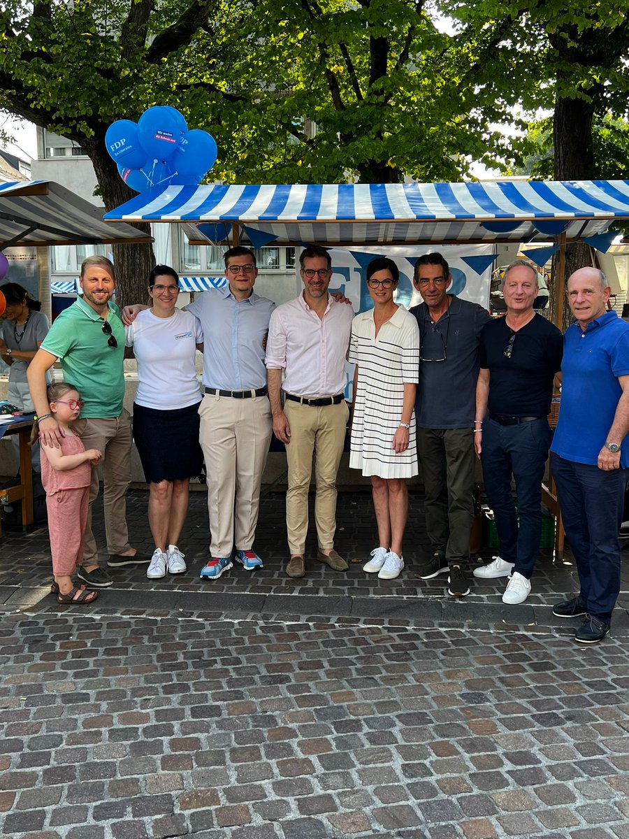FDP Riehen-Bettingen (@fdpriehen) on Twitter photo Tolles Wetter, tolle Stimmung und grossartige Gespräche am Tag der Vereine in #Riehen. <a href="/FDPBasel/">FDP Basel-Stadt</a> Tolles Wetter, tolle Stimmung und grossartige Gespräche am Tag der Vereine in #Riehen. <a href="/FDPBasel/">FDP Basel-Stadt</a>
