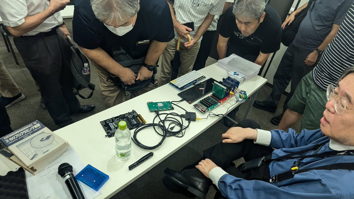 FF14_hando's tweet image. #DEVCON7
最後西さんのお隣に陣取りましたw