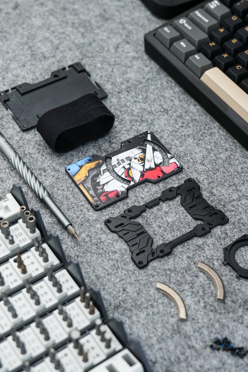 peakzooc728's tweet image. Carbon Fiber Card Holder!
📷Customize Your Style: Our products are available for personalized design based on your images, not associated with any IP collaborations.
To learn more: bit.ly/peakzooc
#peakzooc #edcessentials #fyp #minimalist #edccommunity #Gundam