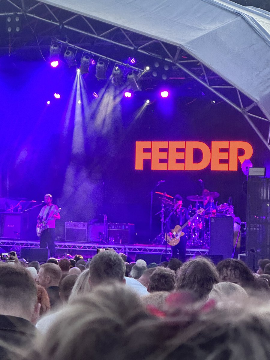 Victoria Raynor tweet media