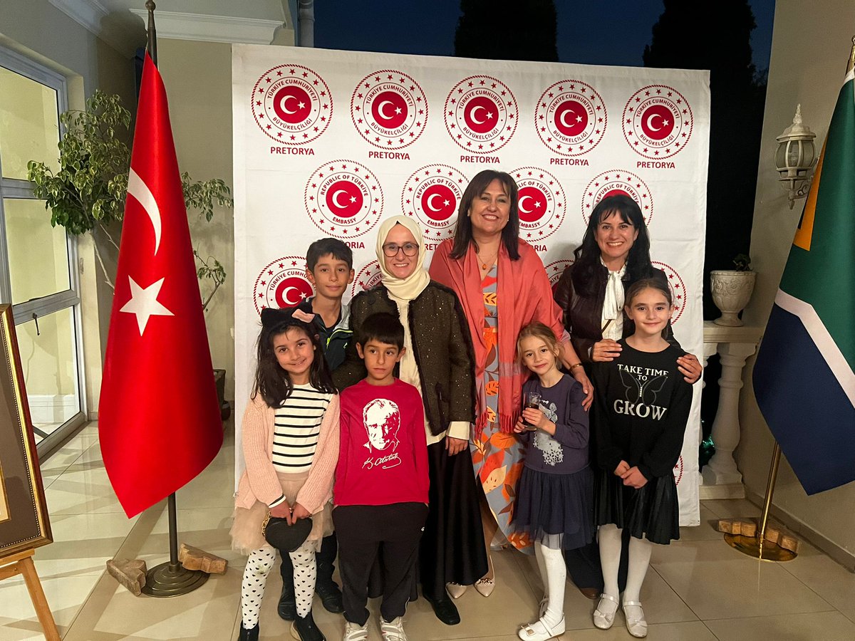 TC_PretoryaBE's tweet image. 