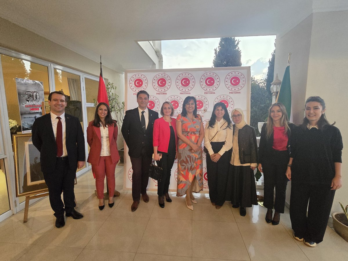 TC_PretoryaBE's tweet image. 