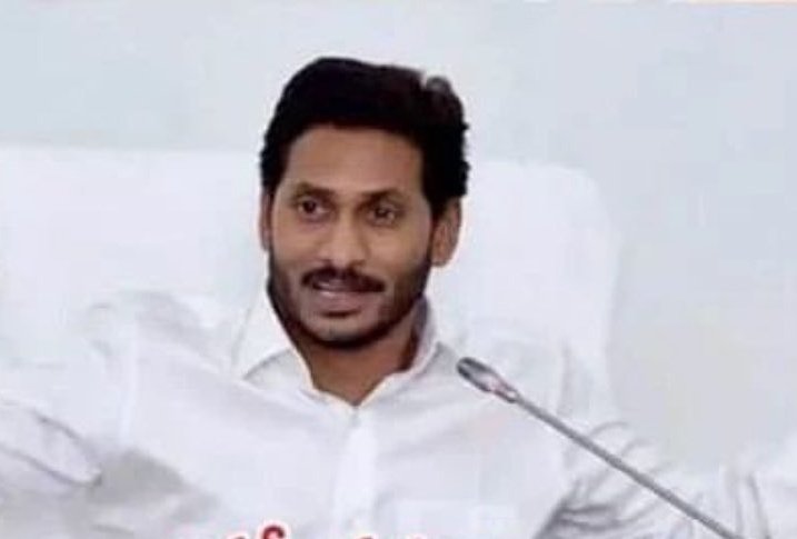 SDM_official1's tweet photo. Open Challange From South Digital Media to @ysjagan
నీ పార్టీ నాయకులు తప్పు చెయ్యకుంటే.. గుడ్లవల్లేరు ఇంజనీరింగ్ కాలేజీలో నీ తప్పు లేకుంటే ఆ అమ్మాయి వాళ్ళ నాన్న కొడాలి నాని అనుచరుడు కాకుంటే ఒక్కసారి కాలేజీ వైపు వెళ్ళి చూపించు..
నీకు 24 గంటలు టైం ఇస్తున్నా. #YsJagan
Countdown Start...
#GudlavaleruCollegeIncident #GudlavalleruCollegeIncident #Gudlavalleru