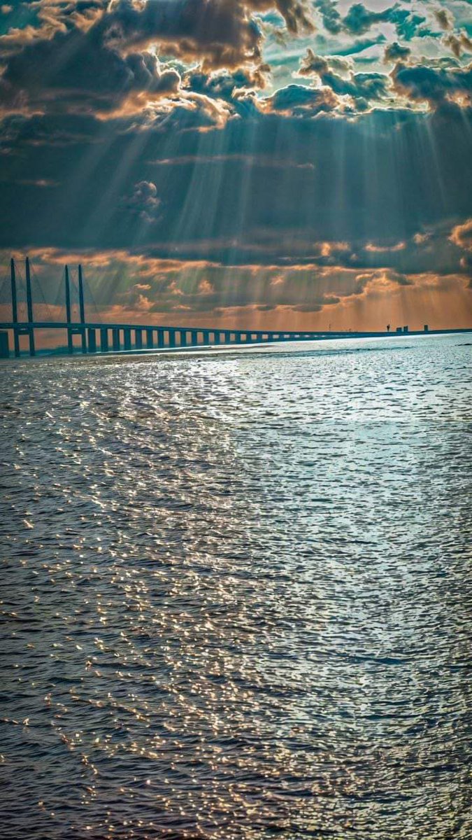 Chika_Alphonsus's tweet image. Learn Swedish, understand Sweden! Our group class starting Sept 2nd will explore language, culture, and traditions. Get insights into Swedish customs, history, and ways of life.

 #SwedishLanguage #CulturalUnderstanding

foto: Malmö  Sweden 🇸🇪