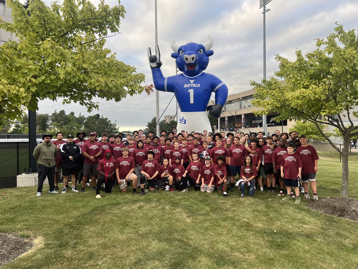 Dunkirk High School Football (@marauder_fb) on Twitter photo Thank you to the University at Buffalo for reaching out and inviting our program to your game against Lafayette! Our teams had a fantastic time! #GoBulls #HornsUp🤘🏽! <a href="/UBFootball/">UB Football</a> <a href="/UBuffalo/">UBuffalo</a> <a href="/UBAthletics/">UB Athletics</a> <a href="/DKWayToPlay/">Dunkirk Marauder Athletics</a> <a href="/DunkirkCSD/">Dunkirk City School District</a> Thank you to the University at Buffalo for reaching out and inviting our program to your game against Lafayette! Our teams had a fantastic time! #GoBulls #HornsUp🤘🏽! <a href="/UBFootball/">UB Football</a> <a href="/UBuffalo/">UBuffalo</a> <a href="/UBAthletics/">UB Athletics</a> <a href="/DKWayToPlay/">Dunkirk Marauder Athletics</a> <a href="/DunkirkCSD/">Dunkirk City School District</a>