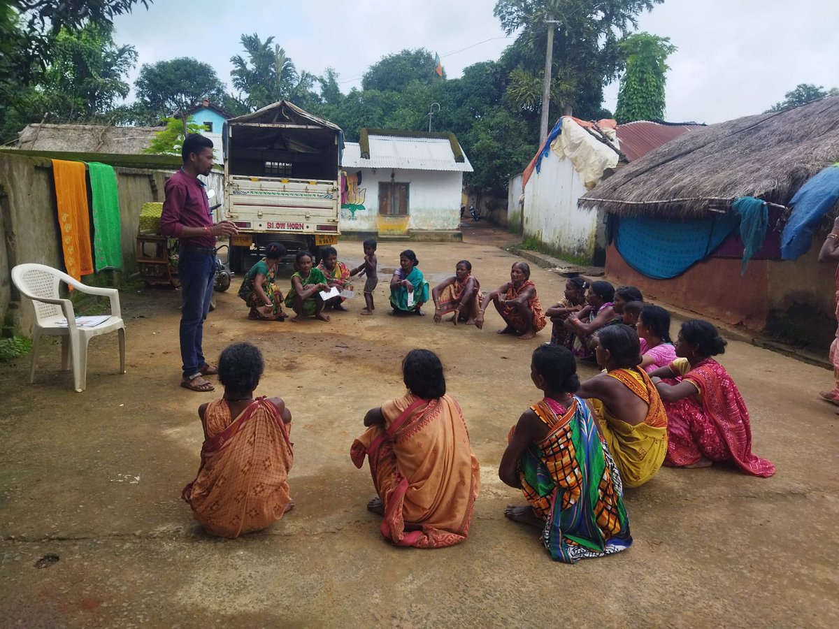 OSM91165819's tweet photo. "ପଡ଼ିଆ ରୁ ବଢ଼ିଆ"
Connecting with #GrassrootCommunities is always a valuable learning experience. Together, for change!
#ViksitBharat #CollectiveAction #SustainableAgriculture #FarmersGrowth #RuralDevelopment https://t.co/F3j00FmofJ