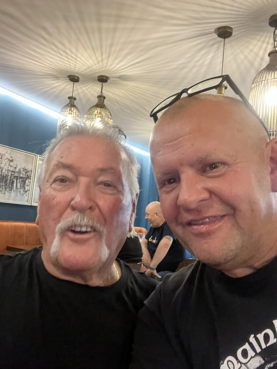 walmsleyalan's tweet photo. @wolfetones sad goodbye @castlebar https://t.co/jyQaTlBKFD