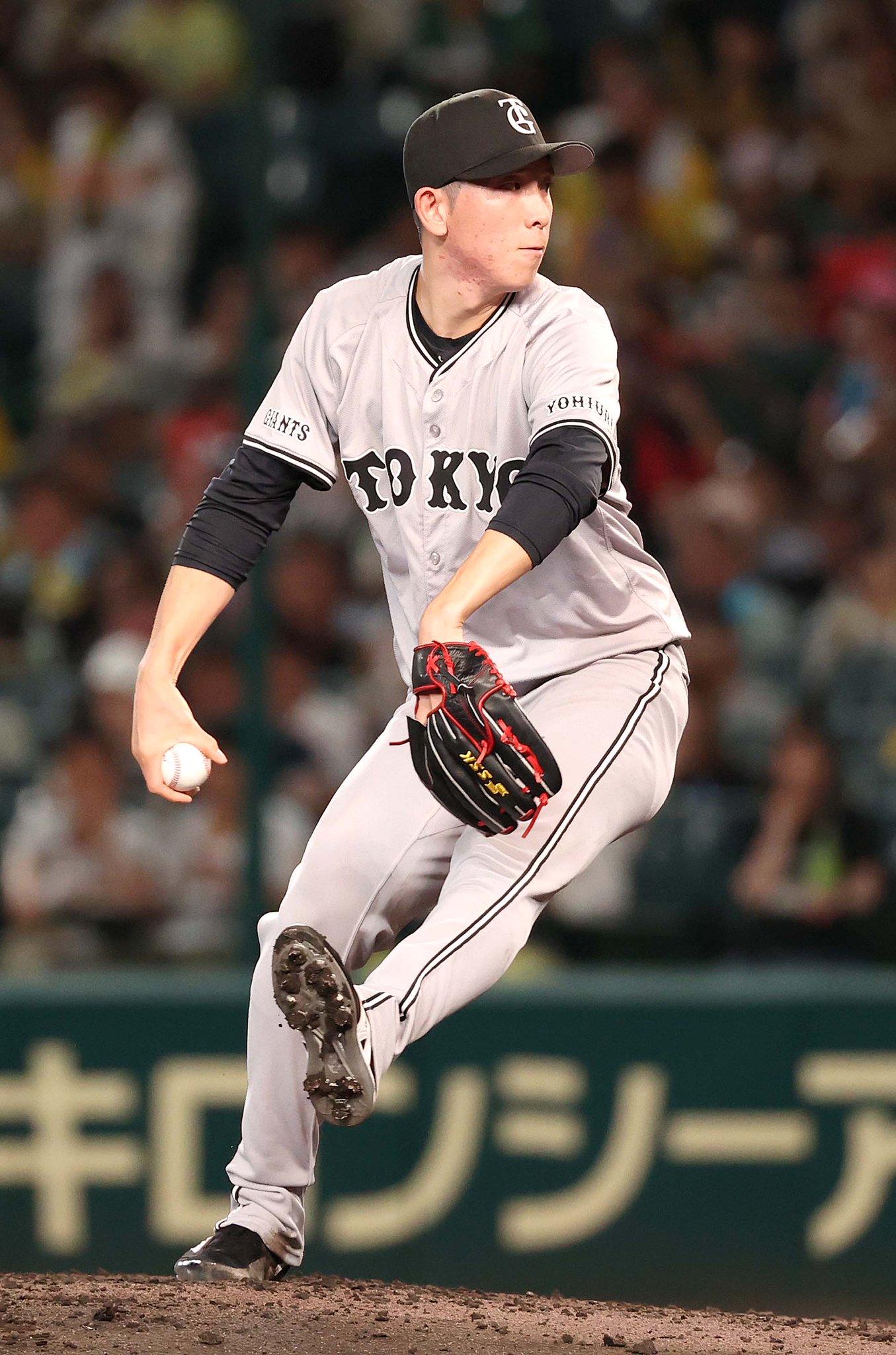 （非売品）GIANTS 吉川尚輝選手直筆公式サインボール ケース付き 非売品）GIANTS 吉川尚輝選手直筆公式サインボール ケース付き