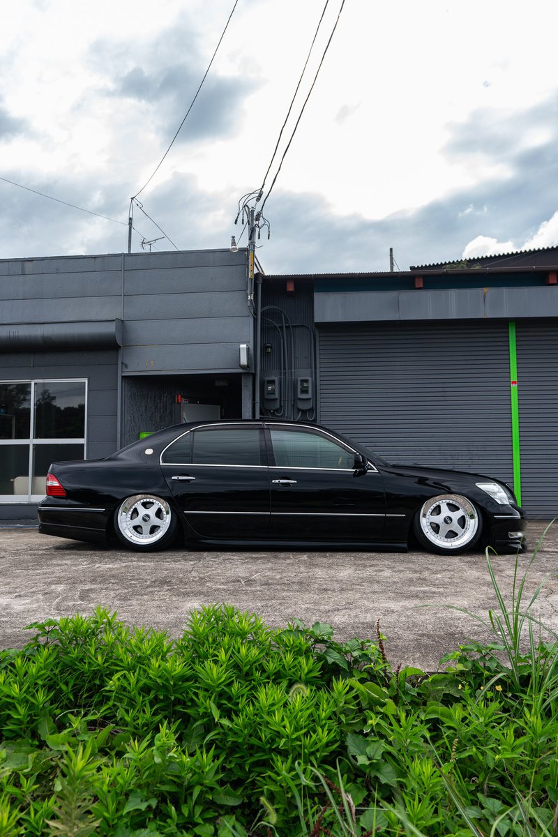 _1taku's tweet photo. New Style!

AIRLIFT エアサス
OZ FUTURA リバレル
各所スムージング
etc...

俺の考えるかっけえセルシオ！

WILDLINEさまお世話になりました✨ https://t.co/OEc5GdYCuj