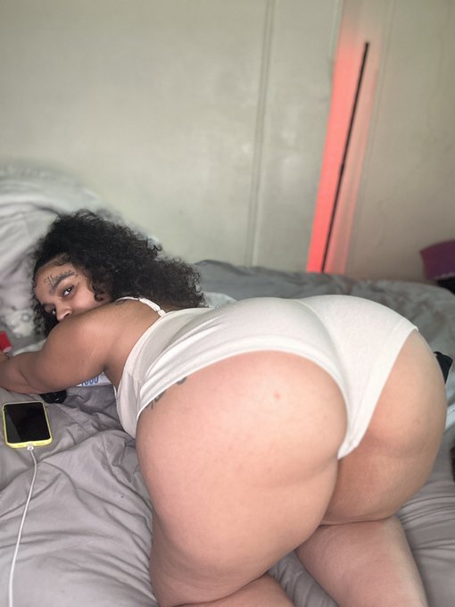 AlyCakes212